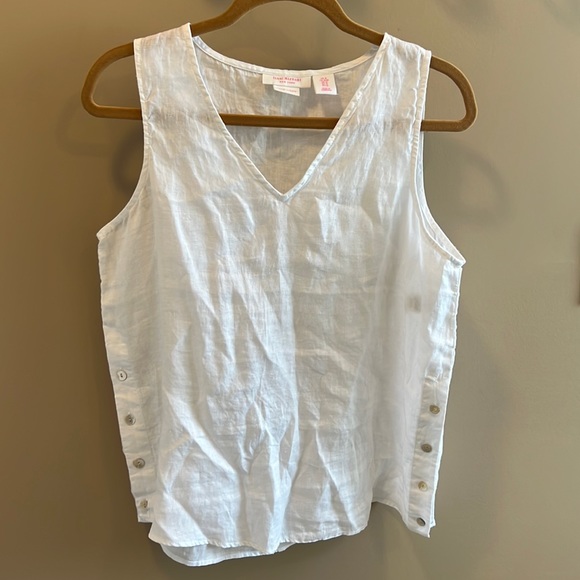 Isaac Mizrahi Tops - Linen V Neck Top